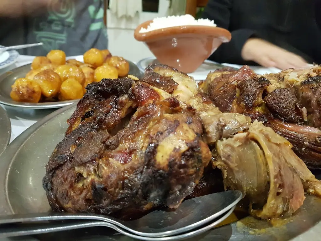 TI-Zé Da Beira ristorante a Monte Abraão