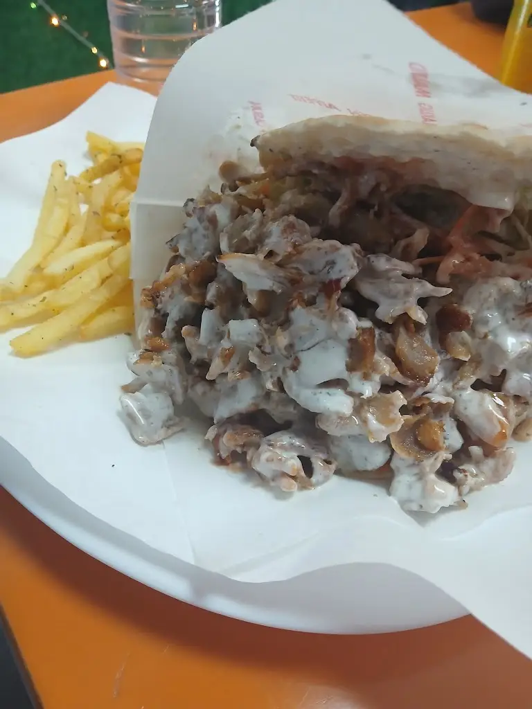 Gomes_Unique Pizza & Kebab_Monte Abraão_review