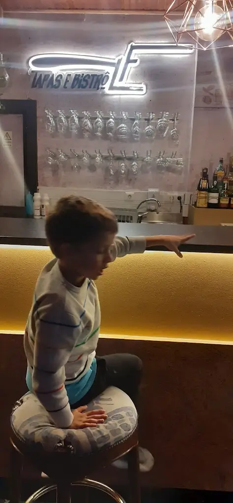 Paulo Garcia_LF Tapas e Bistrô_Olival do Basto_review