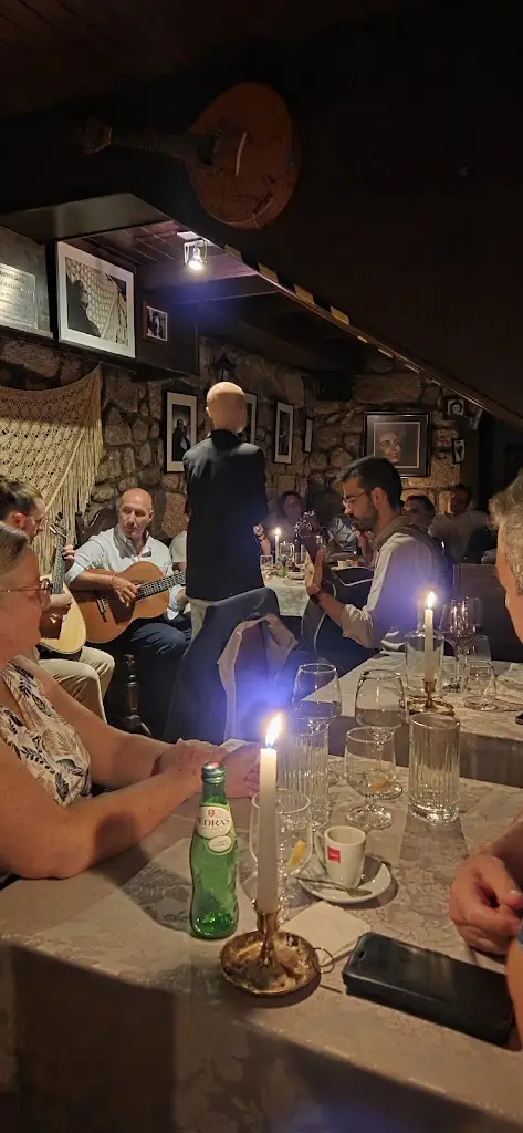 Janez Humar_Casa da Mariquinhas - Fado Porto Est. 1968_Paranhos_recensione