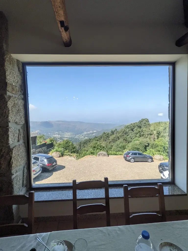 André Martins_Casa no Campo_Arouca_recensione