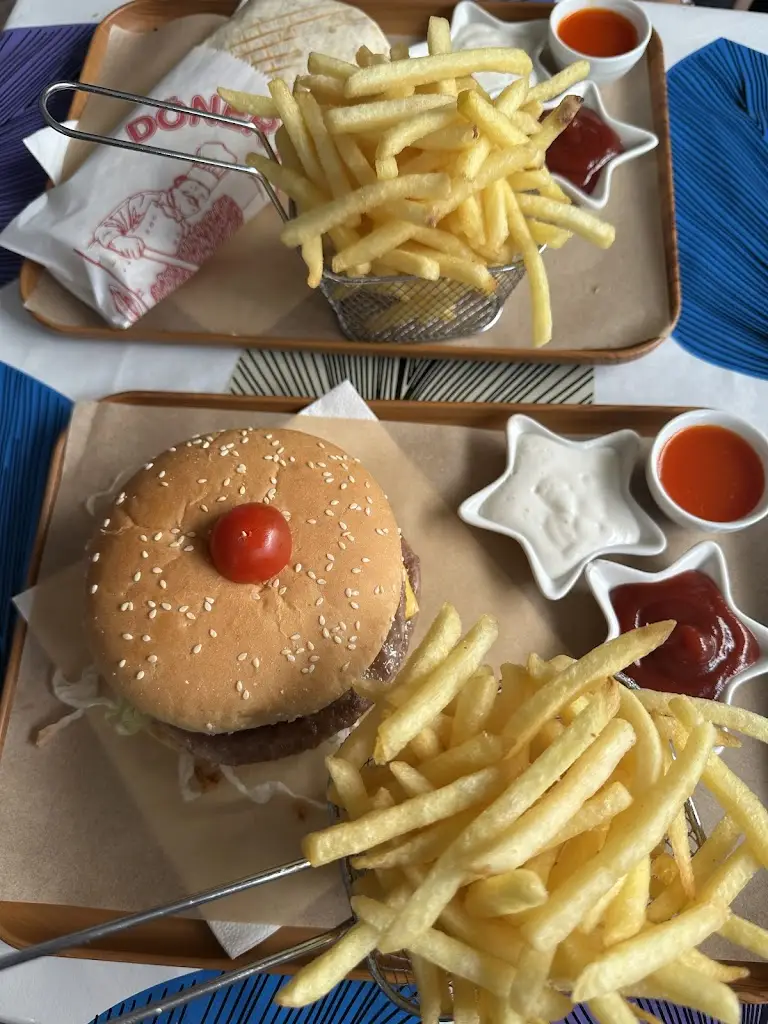 Aysha Pizzaria & Kebab_Moscavide_slider_image_2