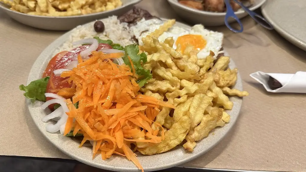 Cyprian Gomes_Café Arouquense_Arouca_recensione