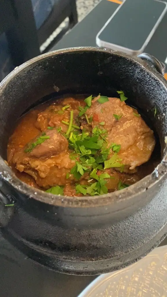 Ambrósio António_Paullu's_Odivelas_reseña