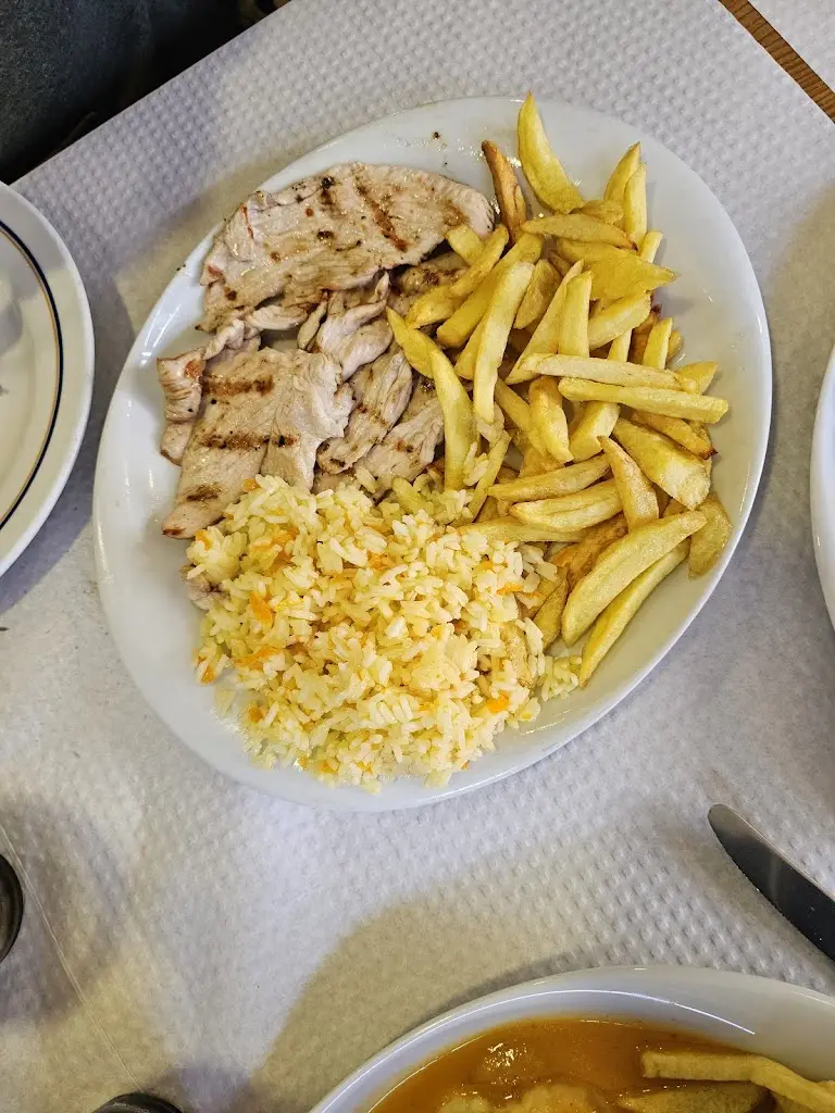 estrelyryo mota_Santiago_Odivelas Municipality_recensione