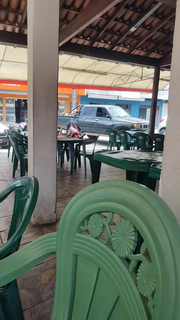 Mathieu Colas_Café Buggy_Arouca_recensione