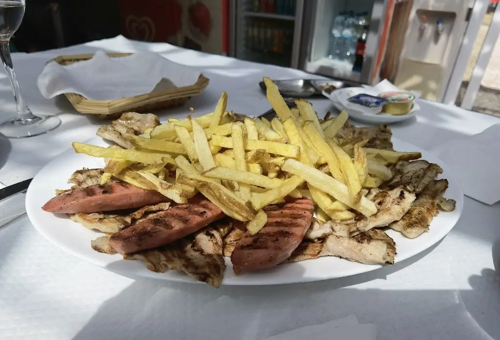 Menu_Restaurante Mira Neve_Pinhanços_immagine_3