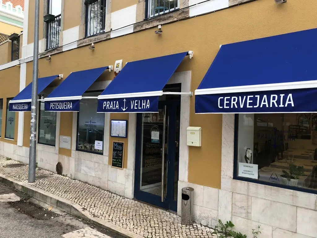 Praia Velha restaurante en Paço de Arcos