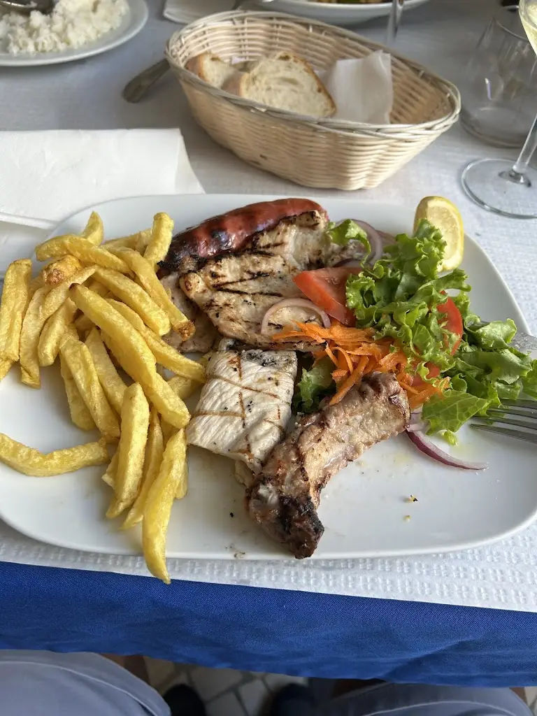 Praia Velha_Paço de Arcos_slider_image_3