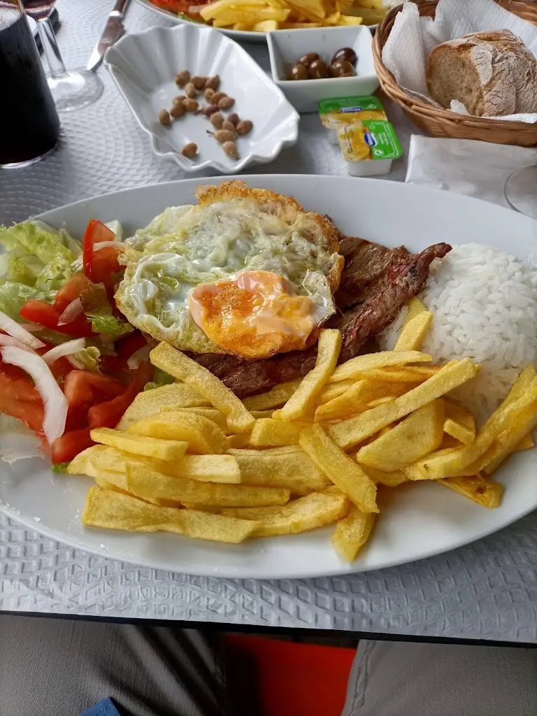 Luis Pinto_Tasca da Aldeia_Porto Salvo_reseña