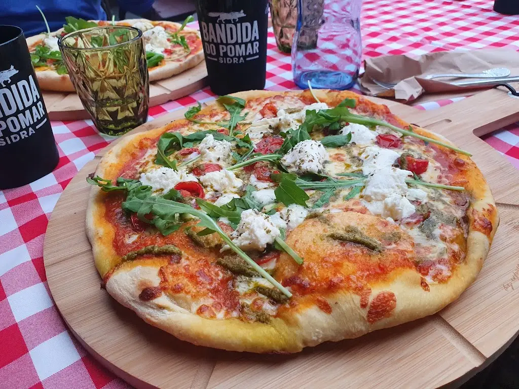 Florian Brunnert_La Cosa Nostra nos Prazeres_Prazeres_review