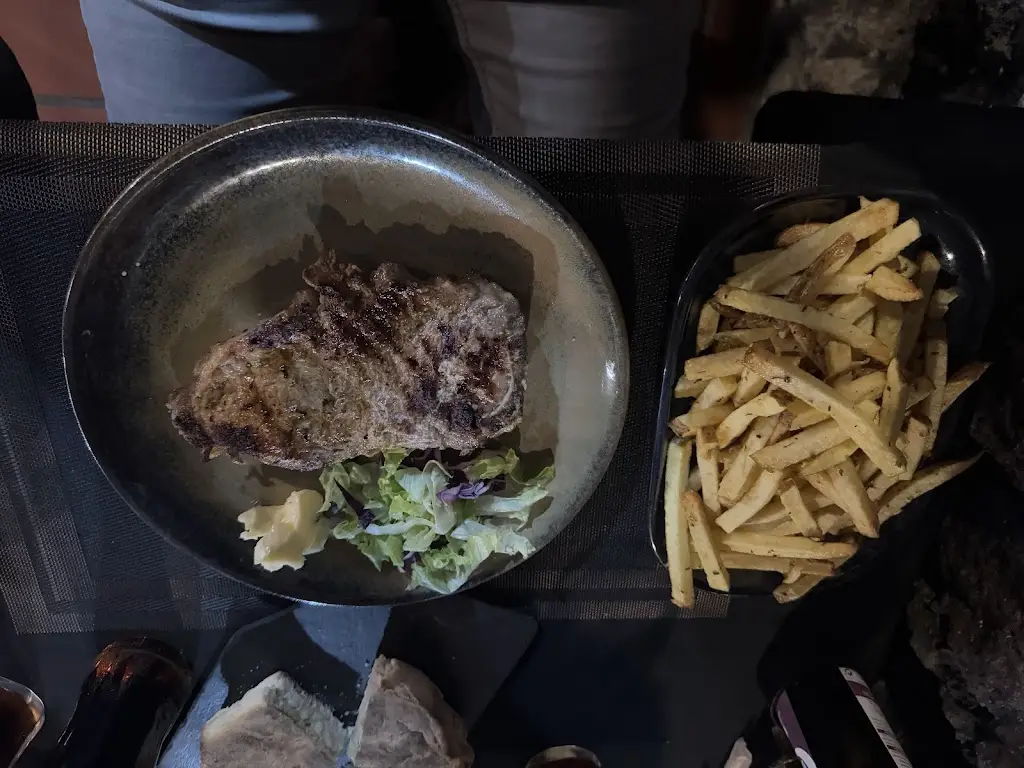 Menu_Grutas do Faial_Penha de Águia_immagine_8