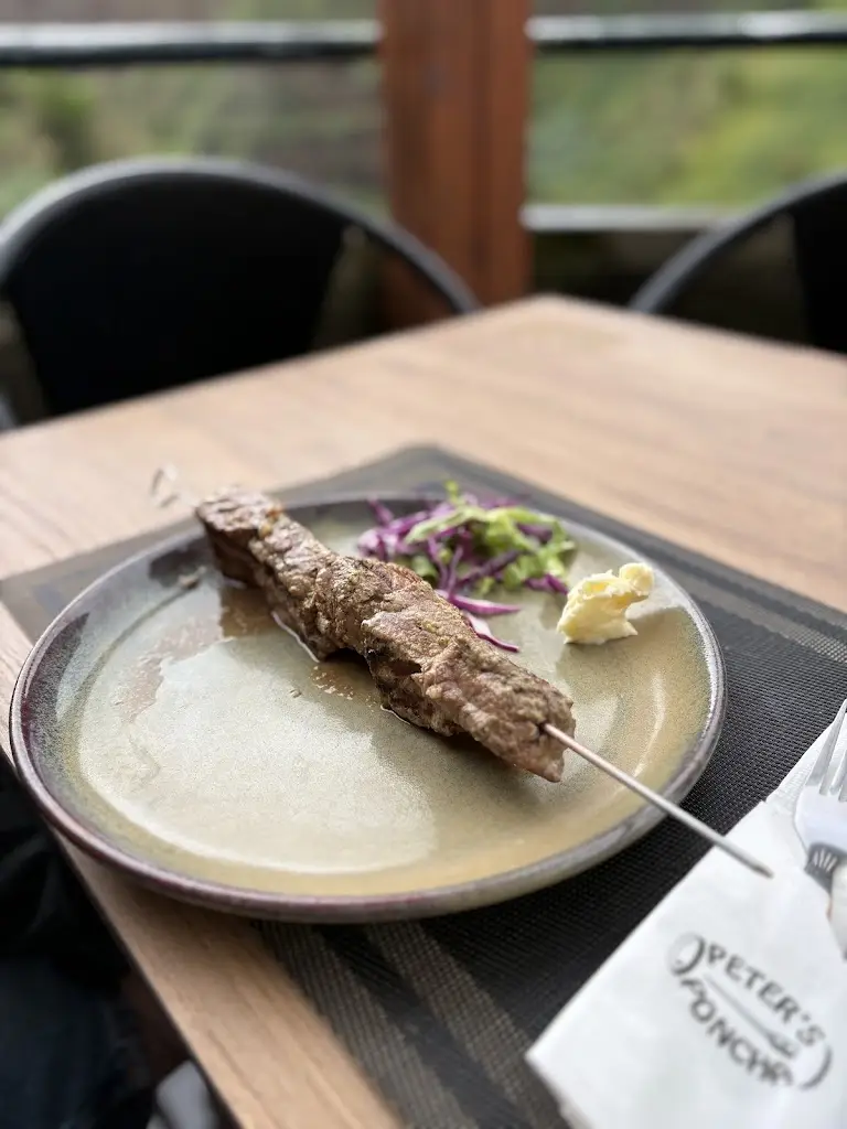 Hanna Stelmakh_Grutas do Faial_Penha de Águia_recensione