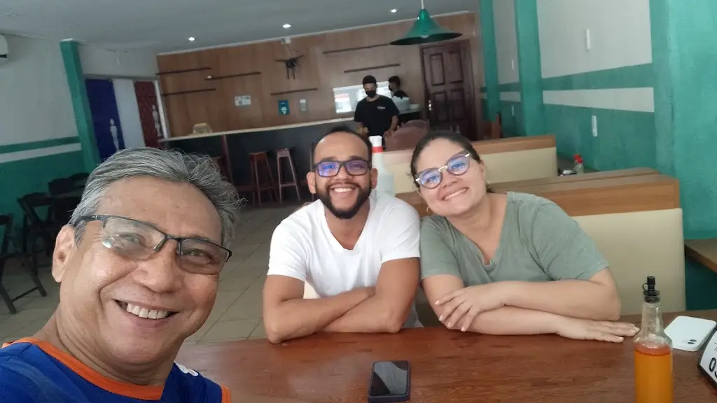 Росица Димитрова_Restaurante Escondidinho_Penha de Águia_reseña