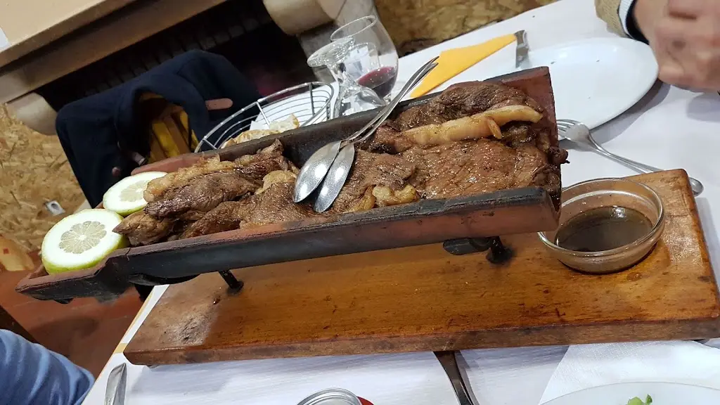 Menu_Cantinho do Minhoto_Pero Pinheiro_immagine_3