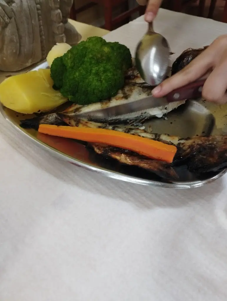 Sílvia Ribeiro_Cantinho do Minhoto_Pero Pinheiro_recensione