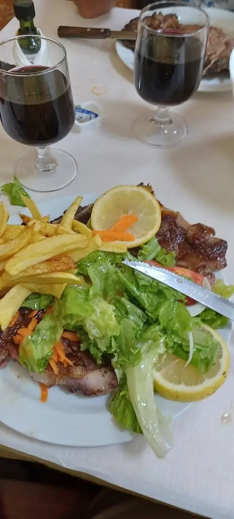 Francisco Monteiro_Cantinho do Minhoto_Pero Pinheiro_recensione