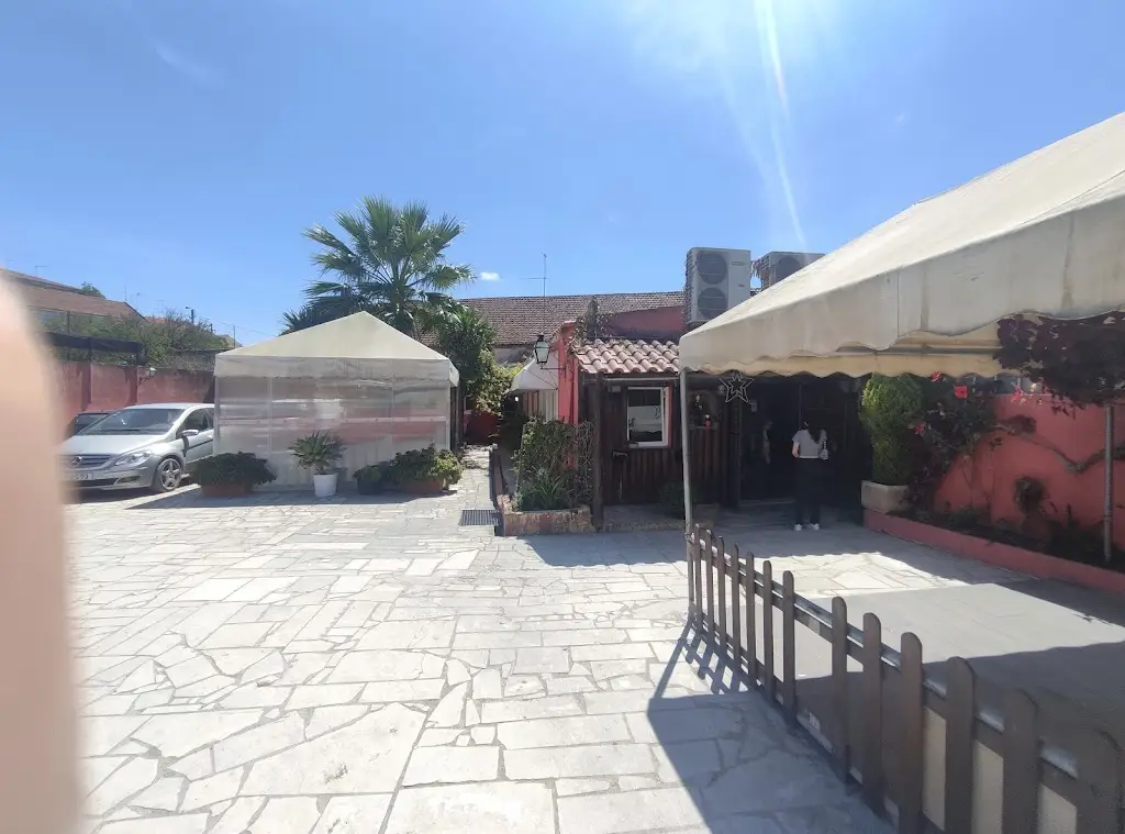 Cantinho do Minhoto_Pero Pinheiro_slider_image_3