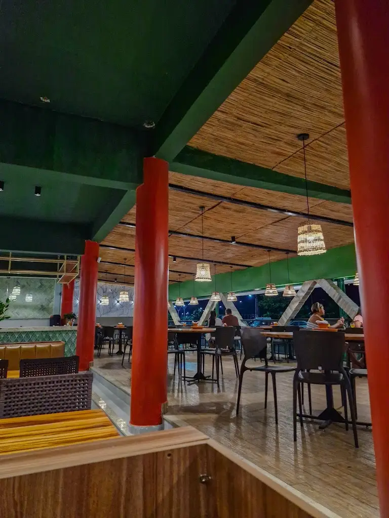 Yahya Abdulkarim_Casa da Vila_Pero Pinheiro_review