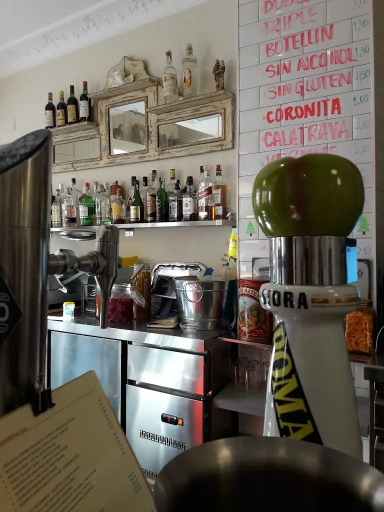 Emar cafe_Pero Pinheiro_slider_image_3