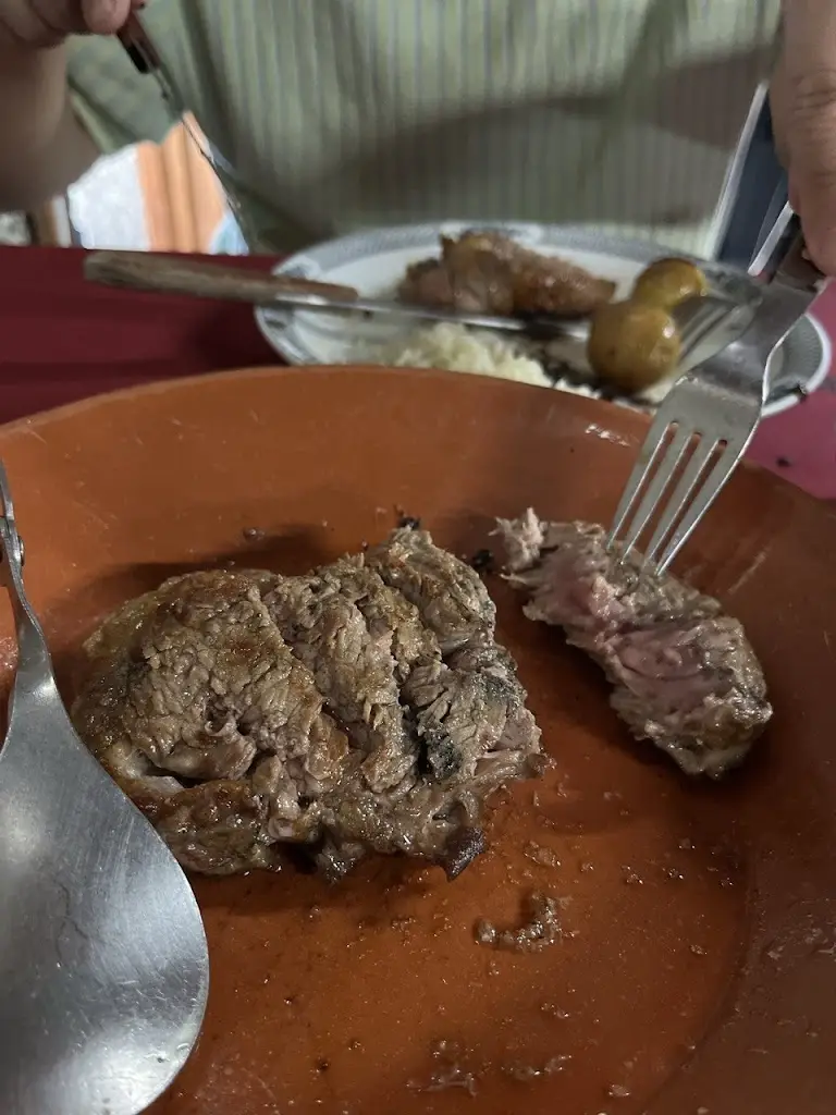 Matthew Tang_Dona Amélia_Castelo de Paiva_recensione