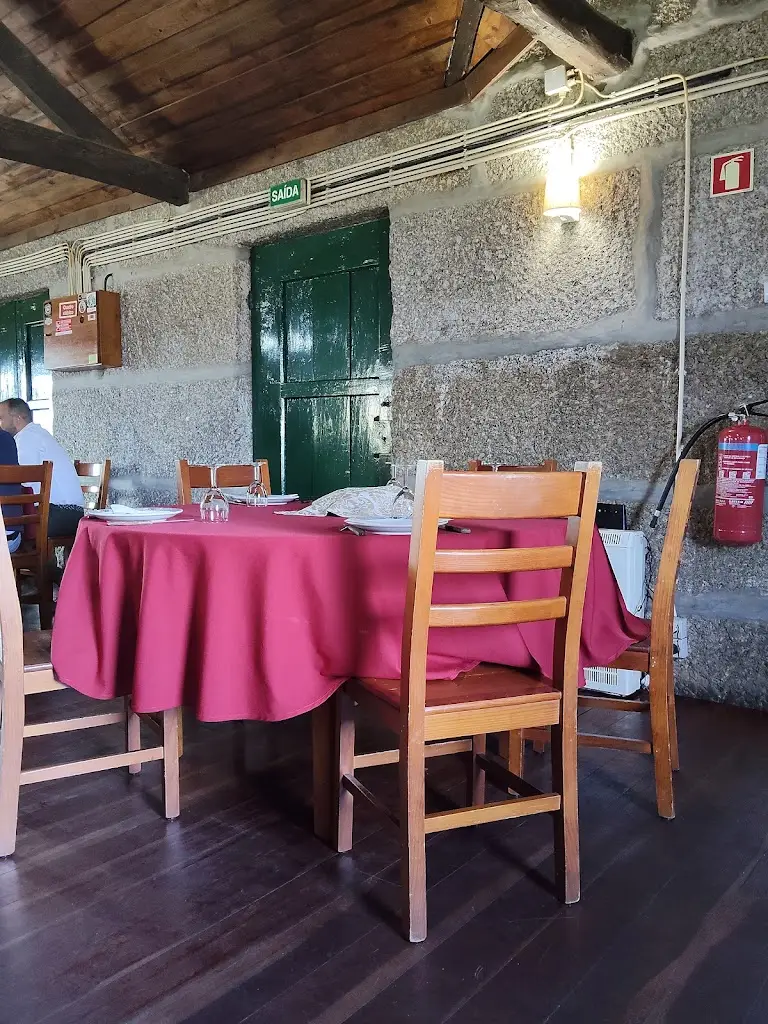 Dona Amélia_Castelo de Paiva_slider_image_3