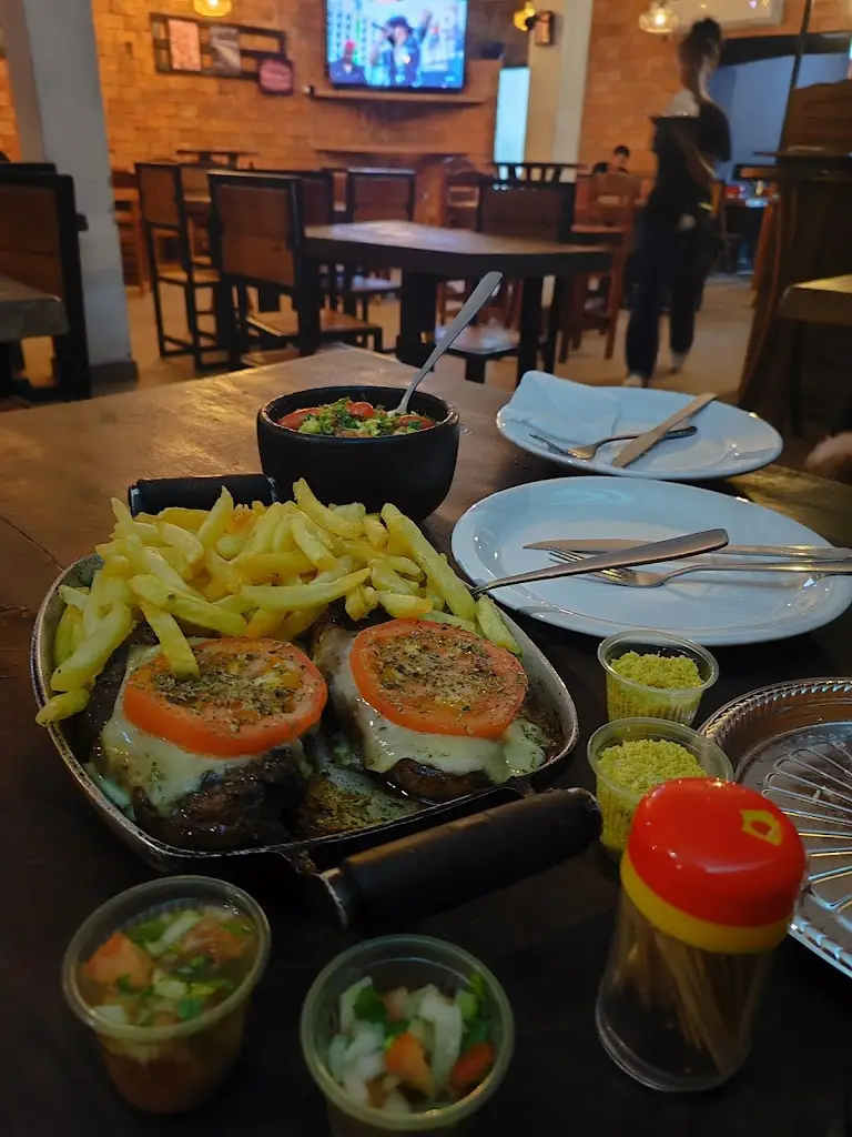 Boh! Italian Grill_Queijas_slider_image_3