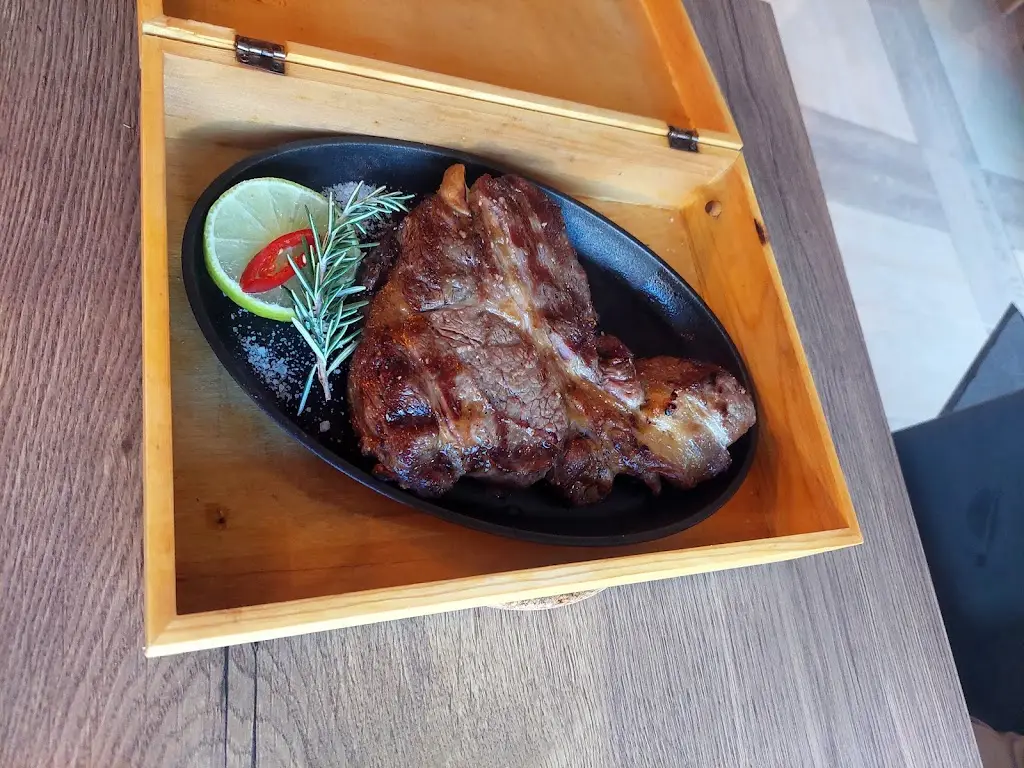 Nitzhiya Levi_Tabuas.Come_Castelo Branco_recensione