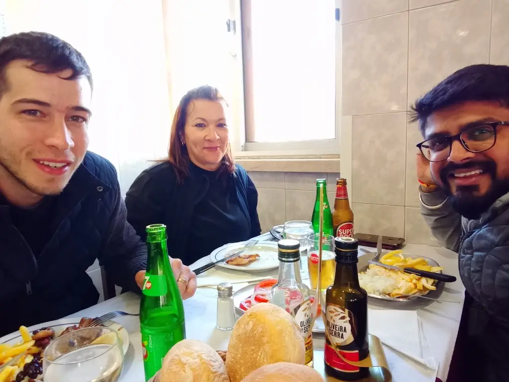 Anil vaghjiyani_A Central de Queijas_Queijas_recensione