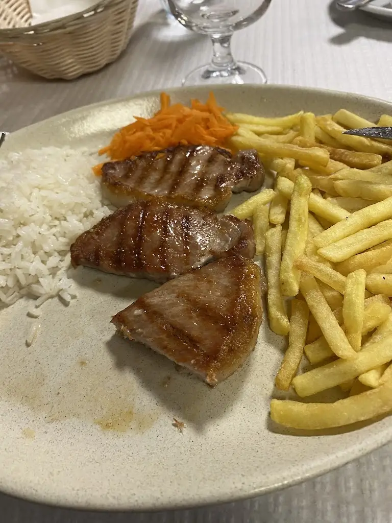 Giordano Bruno Serravalle_O Churrasco_Prior Velho_recensione