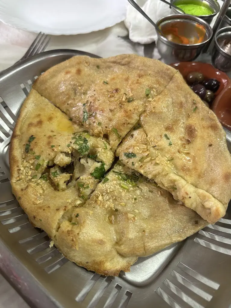 Jitendra Khadka_Churrasqueira Picante_Prior Velho_reseña