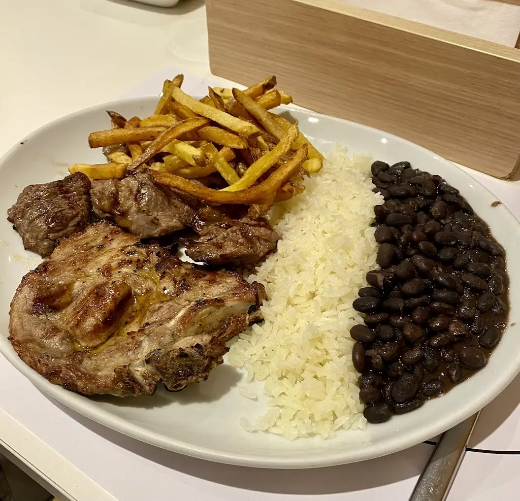 Sara Raquel Neto_Recanto Caseiro_Ranhados_recensione