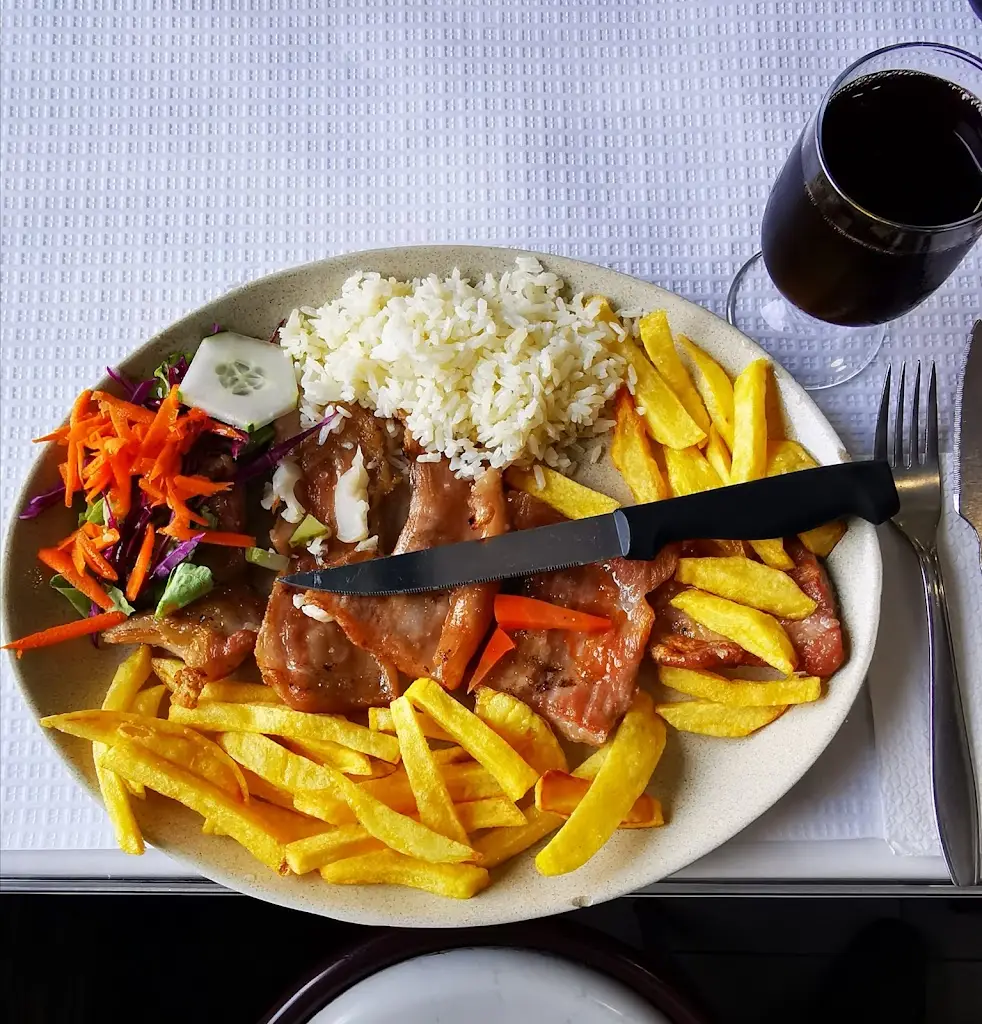 Dominique Dia_Bom Dia Portugal_Reboleira_recensione