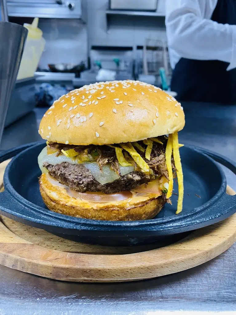 Arabian Malabar Restuarent_Reboleira_slider_image_1