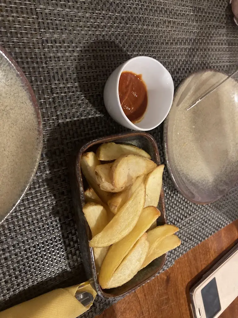 Aidan Murphy_Tony Tapas & Vinhos_Esmoriz_review