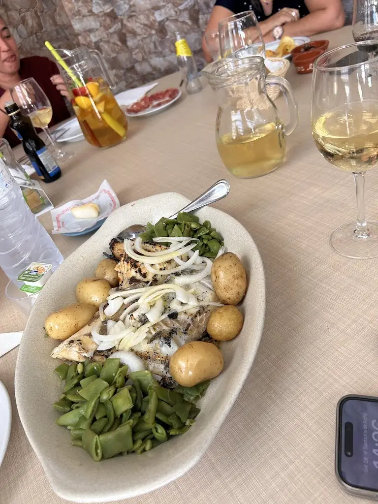 Marcelle Blaser_Adega Courense_Santa Iria de Azoia_reseña