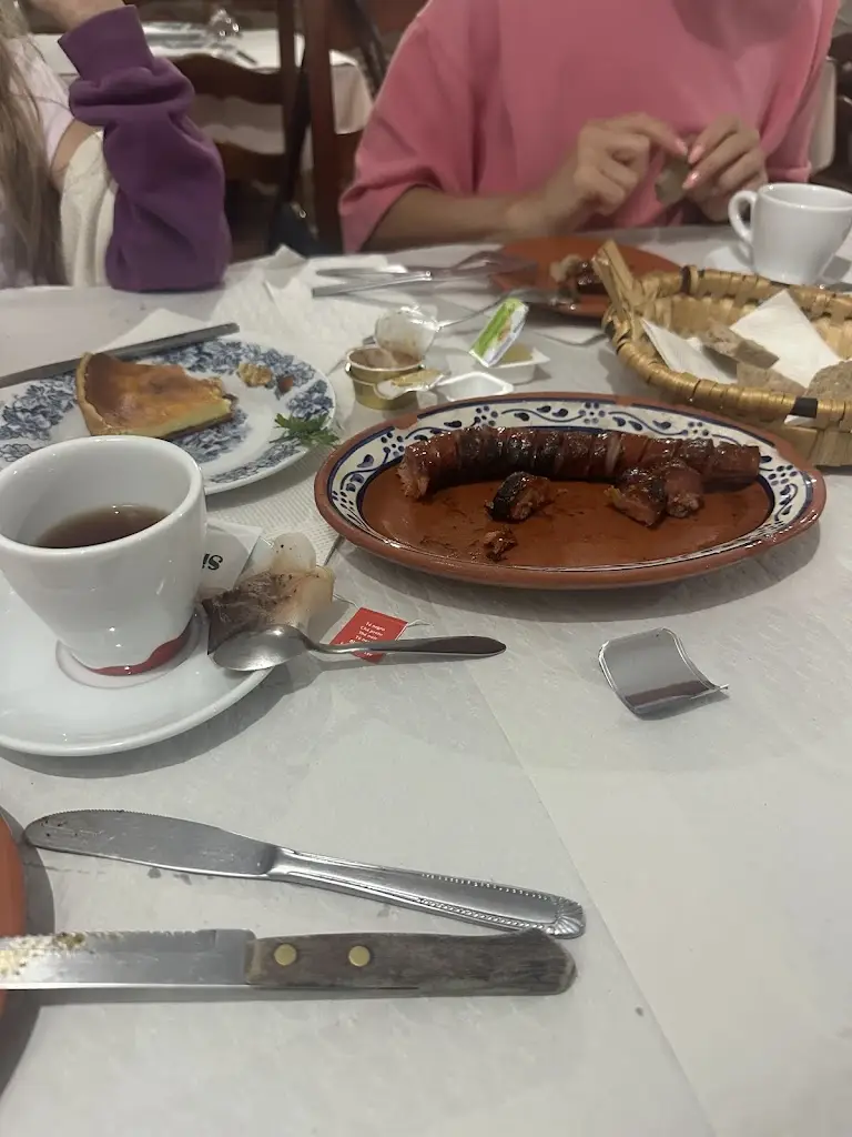 AK Advisor_O Fontinha_Safurdão_recensione