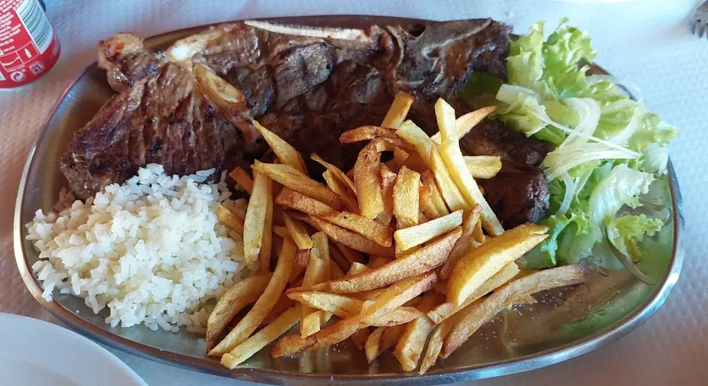 Solar da Reta_Santiago dos Velhos_slider_image_1