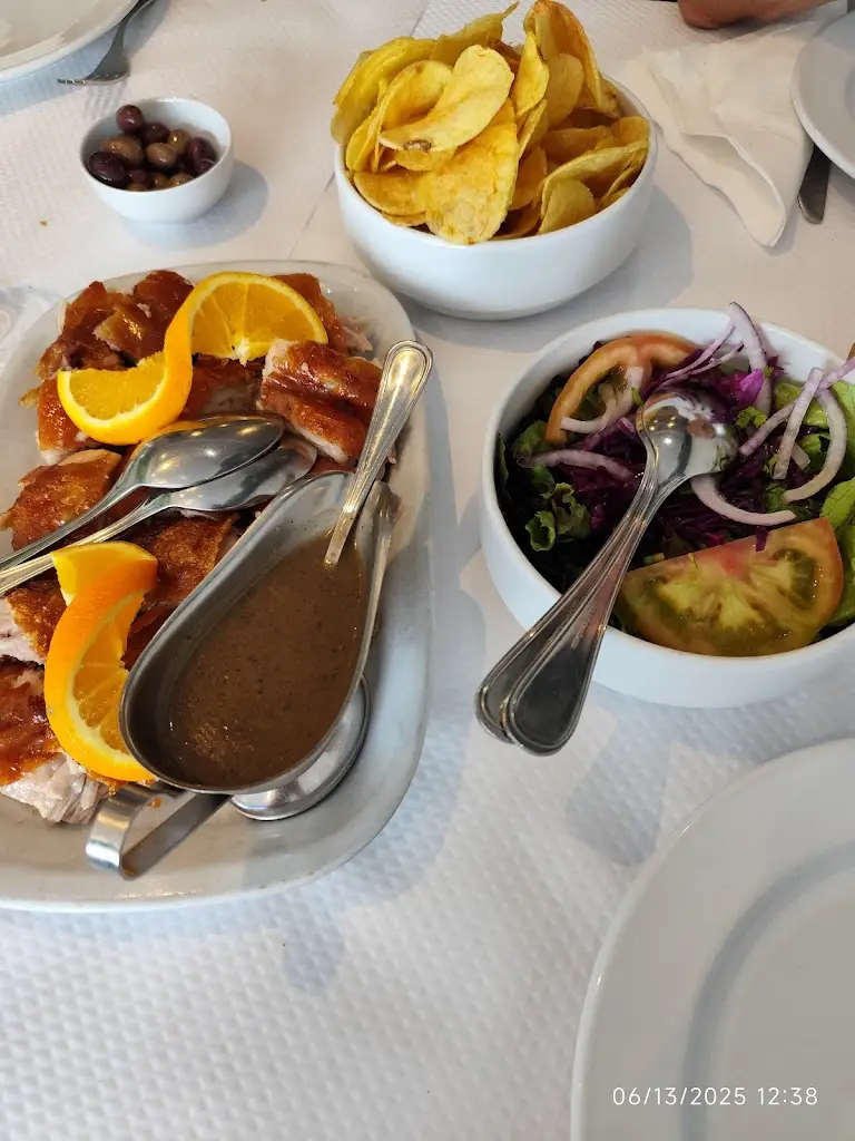 Henrique Pitas_Tia Alice_Santo Estêvão das Galés_recensione