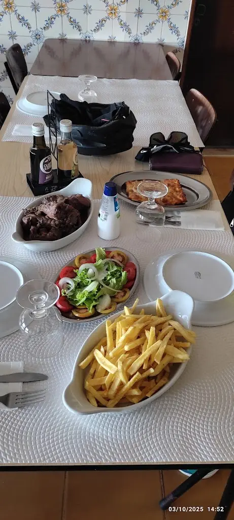 Café Restaurante Central_Santo Antão do Tojal_slider_image_3