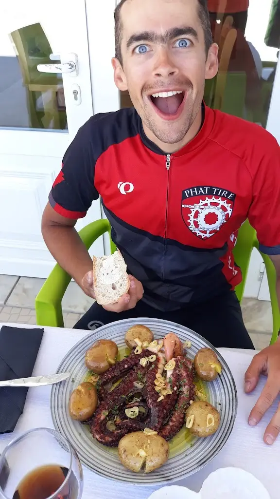 Aleksandra Lipowska_DinossauroFood - O Solar dos Galegos_São Bartolomeu dos Galegos_review