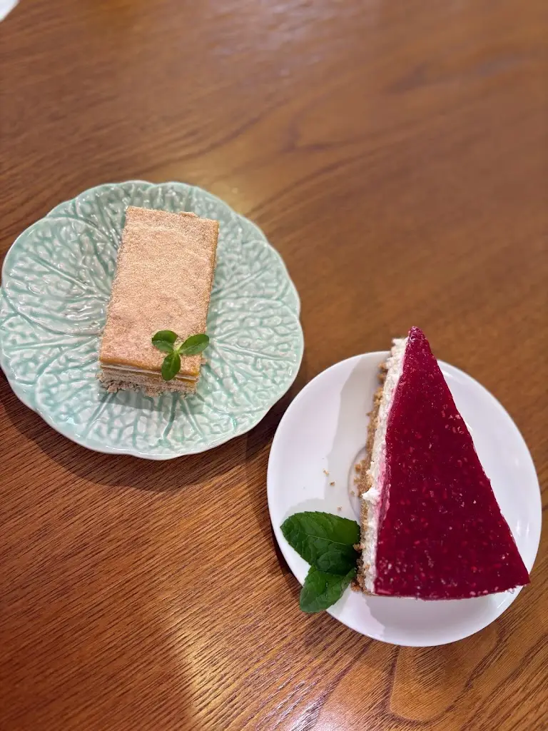 DinossauroFood - O Solar dos Galegos_São Bartolomeu dos Galegos_slider_image_3