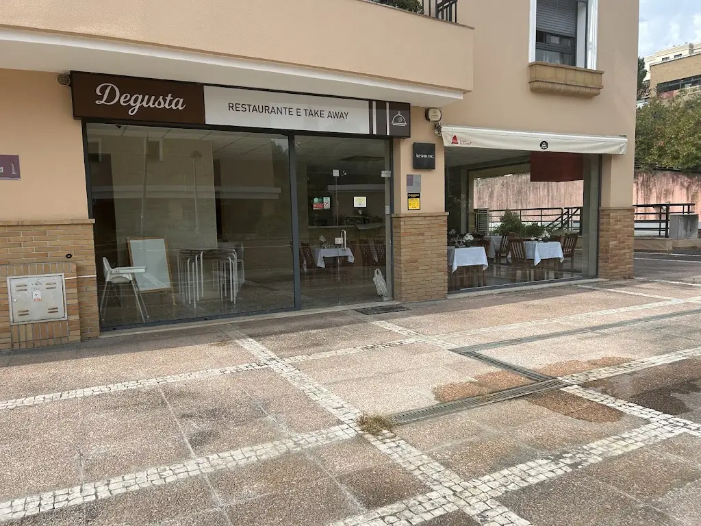 Degusta | Restaurante e Take Away ristorante a Santo António dos Cavaleiros