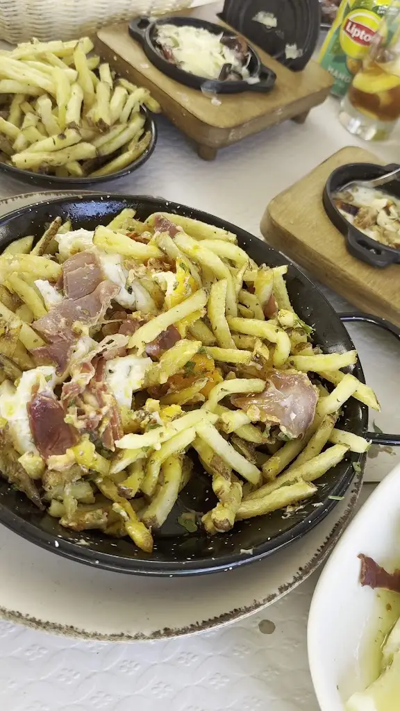 Solar_da_Gula_Santa Maria dos Olivais_slider_image_2