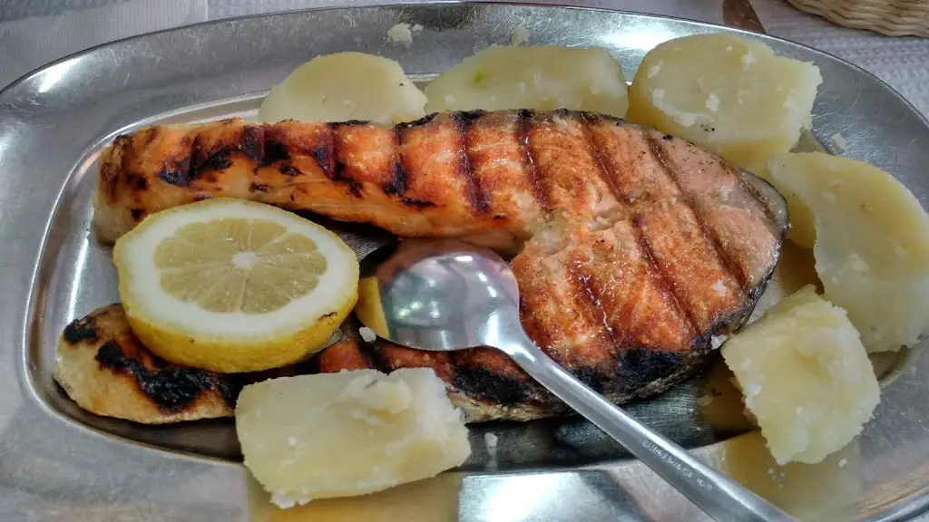 Amlan Kusum Mukherjee_Flor do Minho_Santa Maria dos Olivais_Bewertung