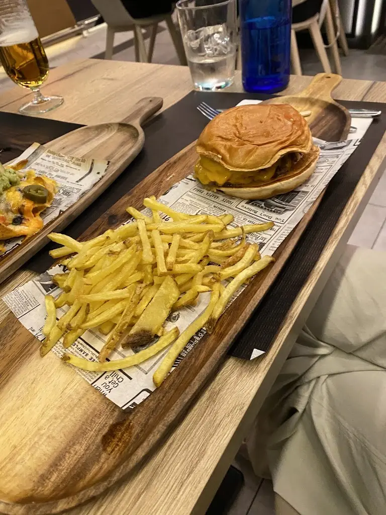 Afonso Veloso_Tabuense_Santa Maria dos Olivais_recensione