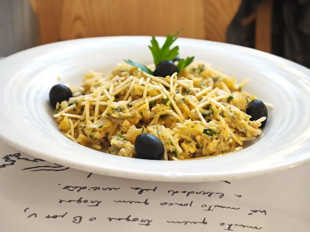 Byron Flores_Santiago da Praça_Santiago_recensione