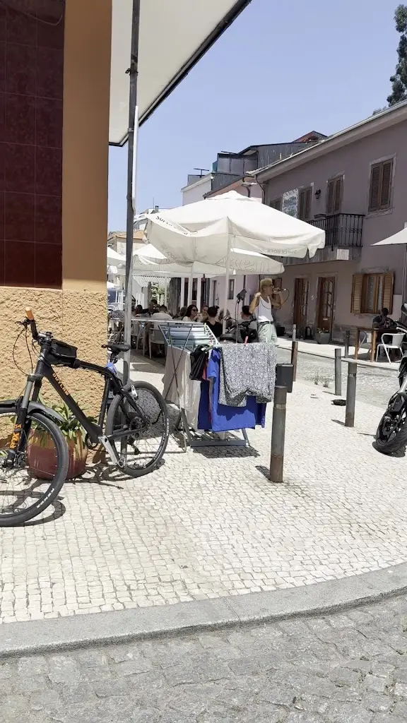 Debora Dy_Casa do F.C. Porto na Afurada_Santa Marinha_review