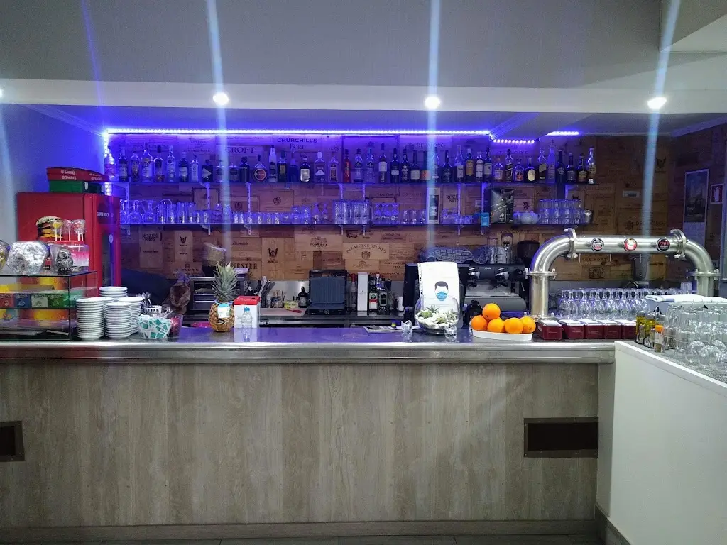 TA-SE - Tapas & Setas " Os Soares " ristorante a Santa Marinha