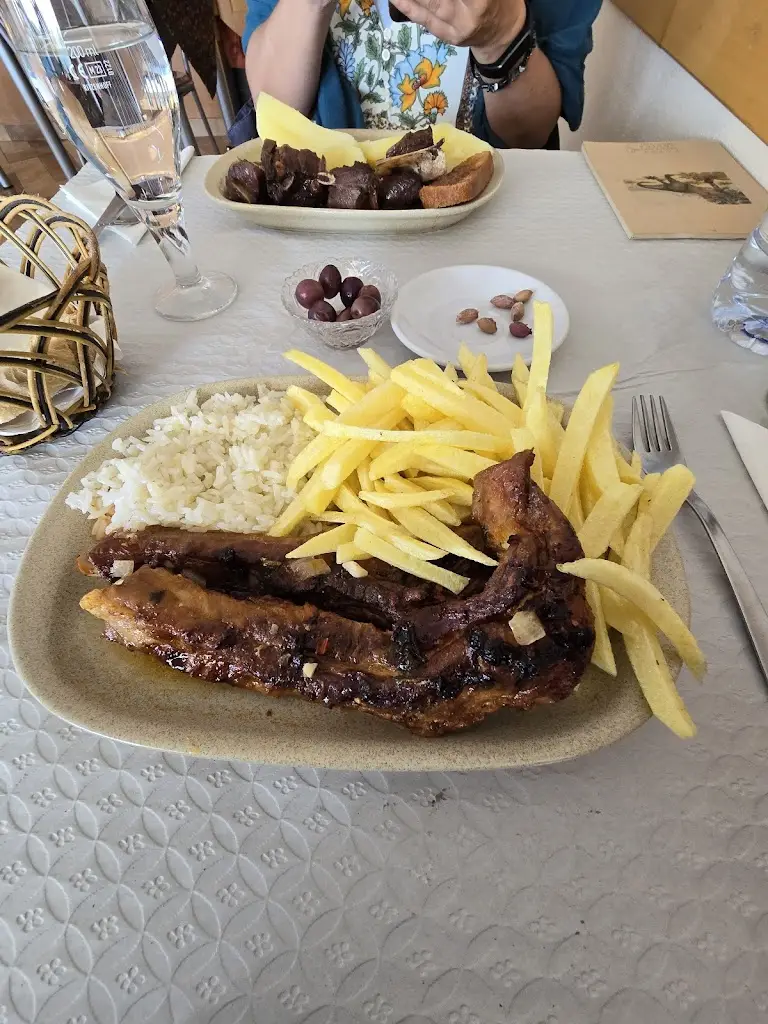 O Pátio da Lucinda_Santo Quintino_slider_image_2